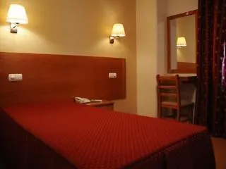Hotell Italia 2*